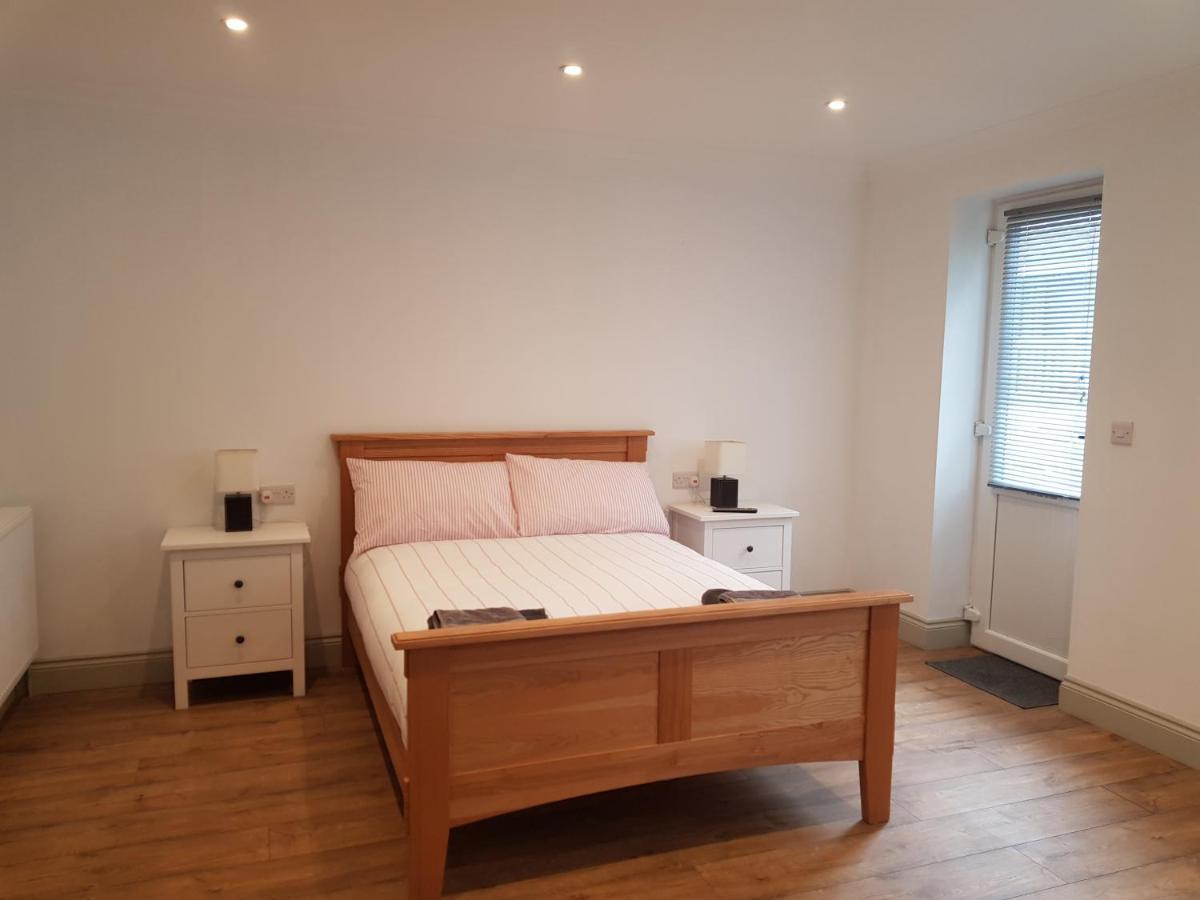The New Forest Manor Apartment ليمنجتون المظهر الخارجي الصورة